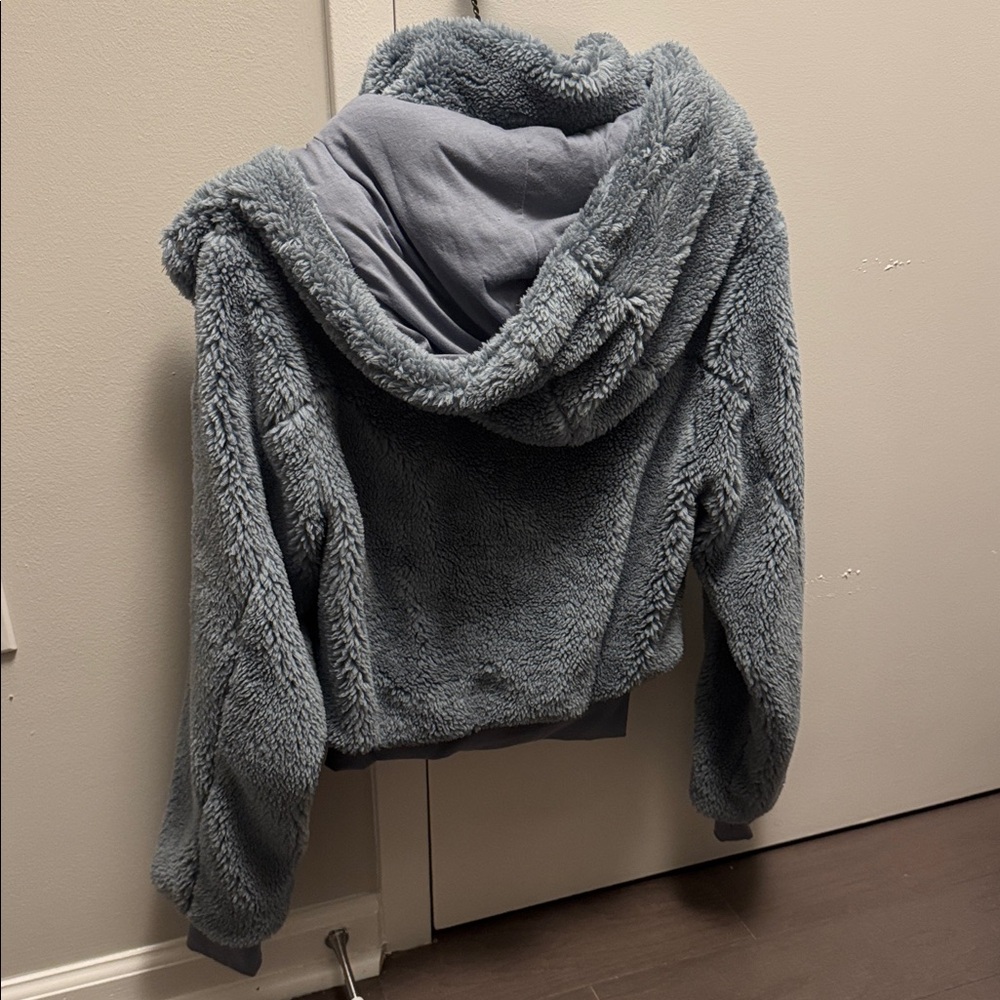 Alo Yoga Foxy Sherpa Jacket - Picture 6 of 7